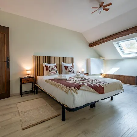 Casa de férias Le Ptio Paris, Campagne Et Confort, 8 Personnes *